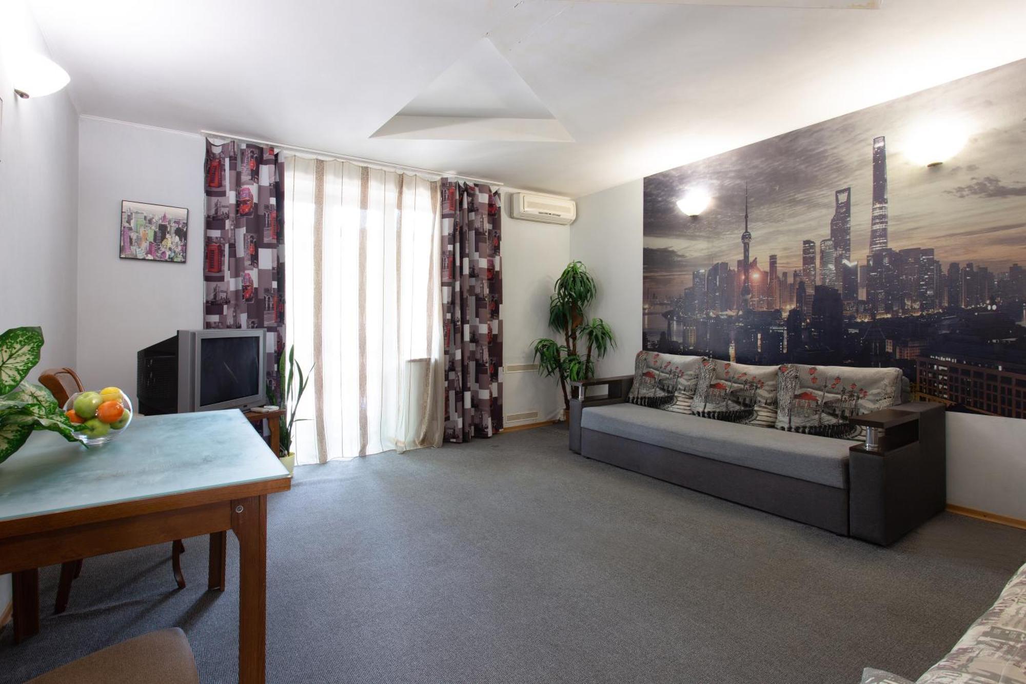 Naykova District Apartment Kharkiv Bagian luar foto
