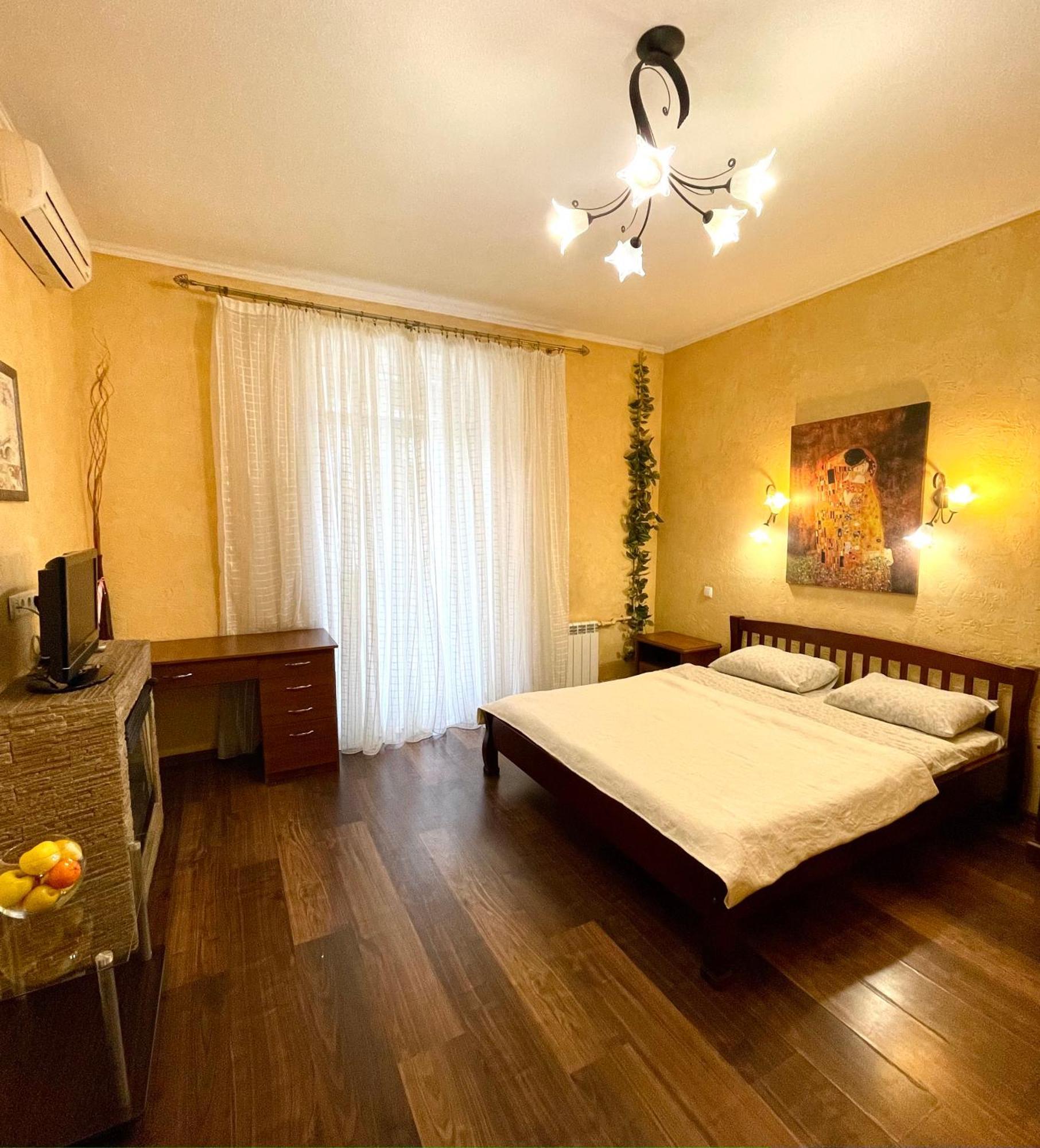 Naykova District Apartment Kharkiv Bagian luar foto